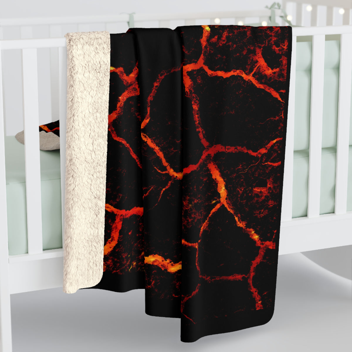 Lava Crackle Sherpa Blanket – Volcanic Noir Fleece Throw